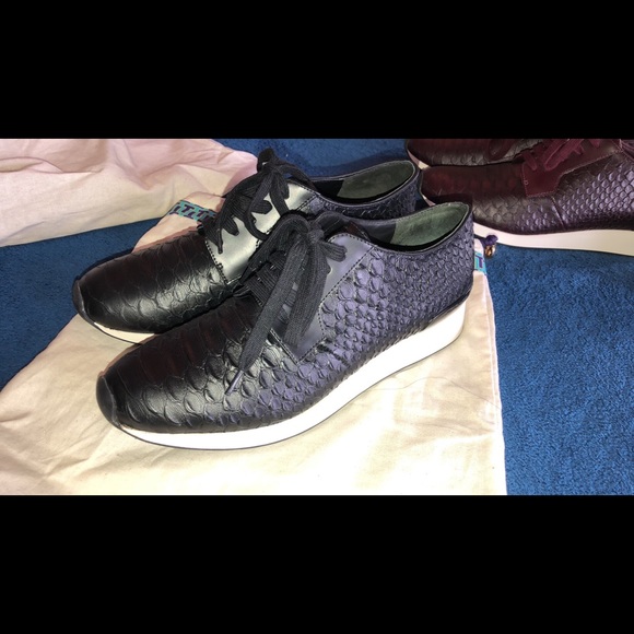 Vince Sneakers - Picture 5 of 6